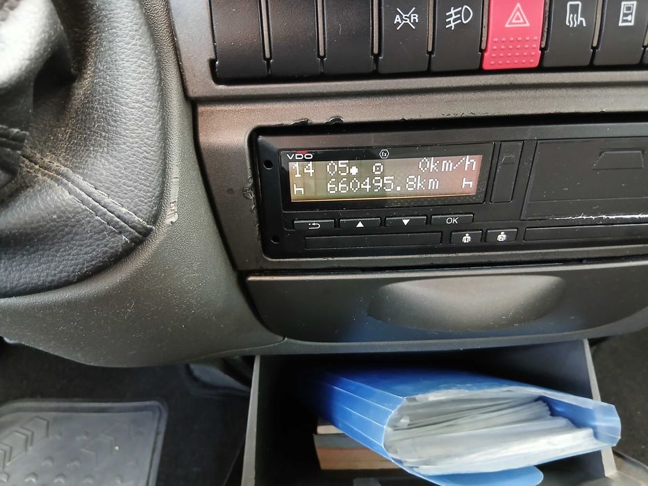 Iveco Daily 70-170 c/ caixa cortinas