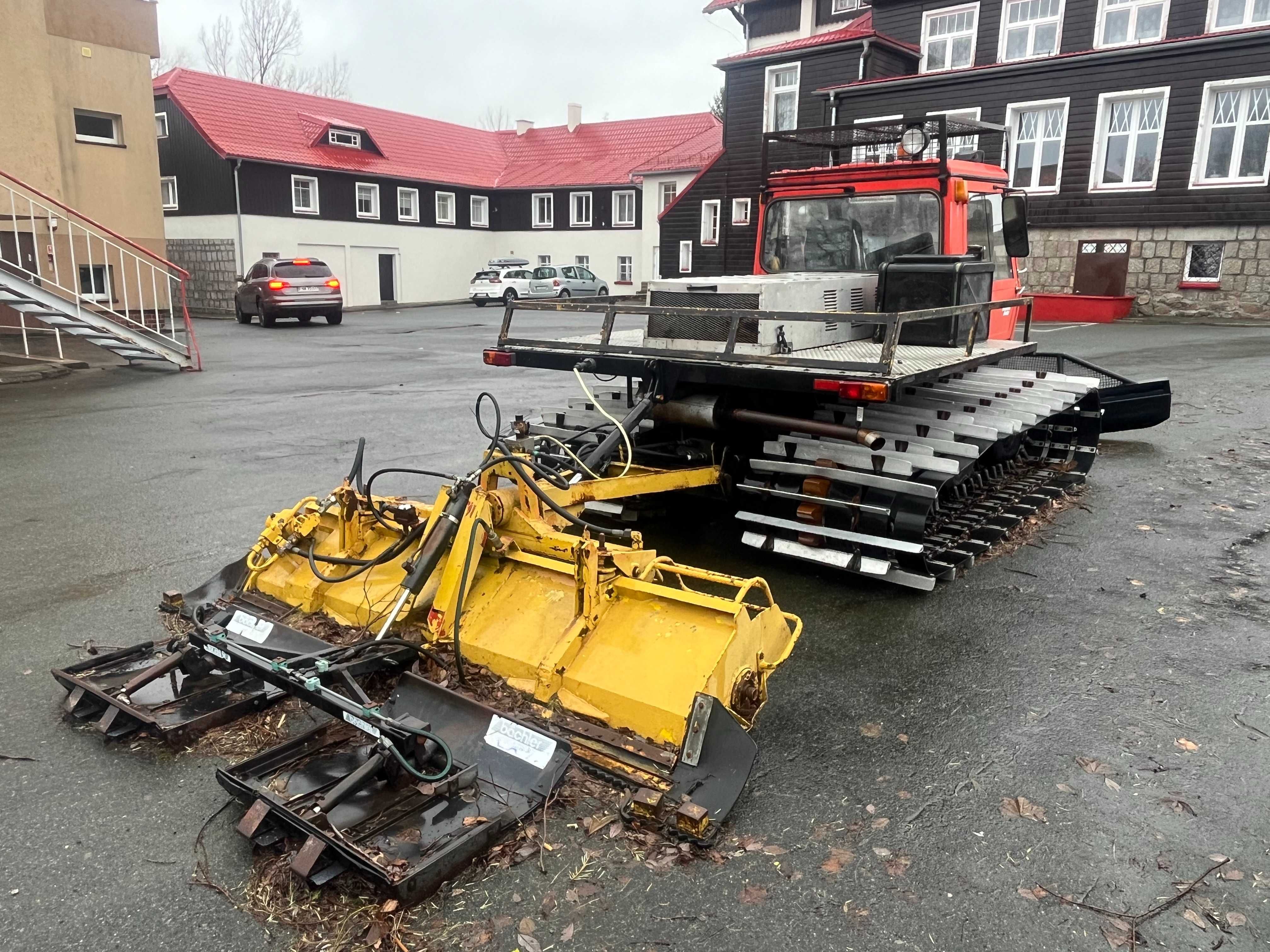 Ratrak Kassbohrer PB100 Pistenbully Prinoth Trasy biegowe mulczer