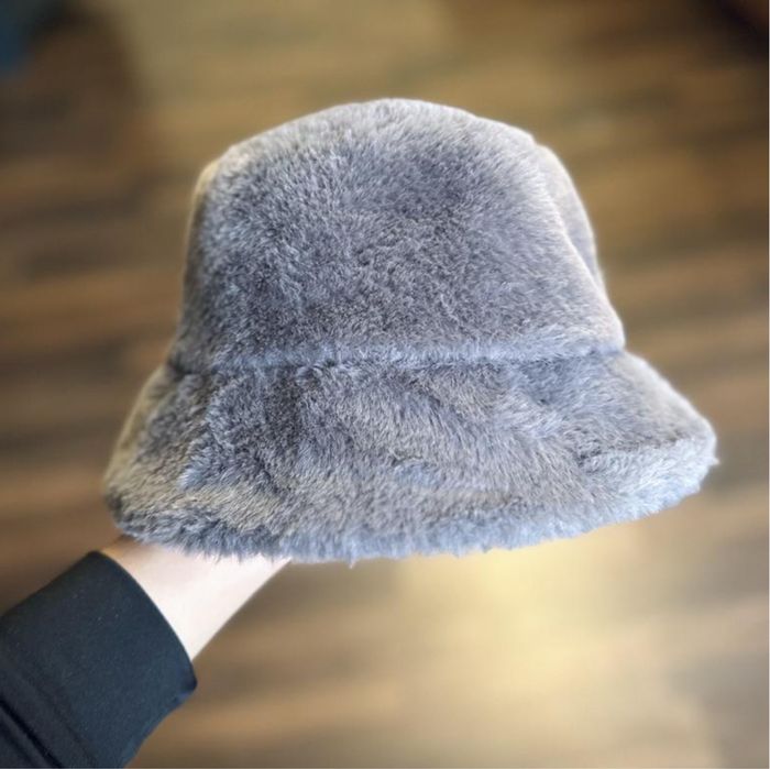 Тепла хутряна панама Панамка мехова сіра