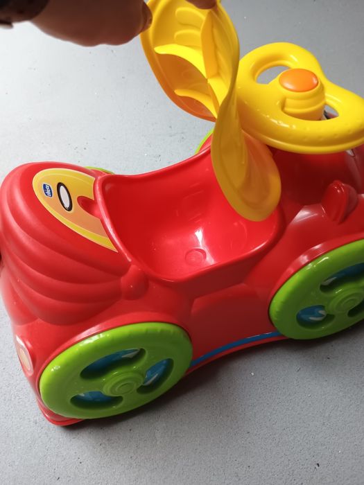 Chodzik samochodzik chicco