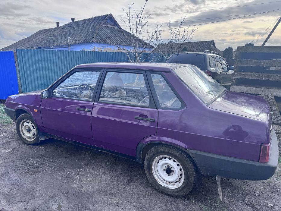 Продам ваз 21099 на полном ходу в отличном состоянии