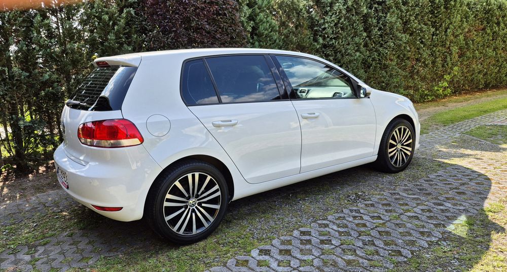Volkswagen GOLF VI  1.4 MPI