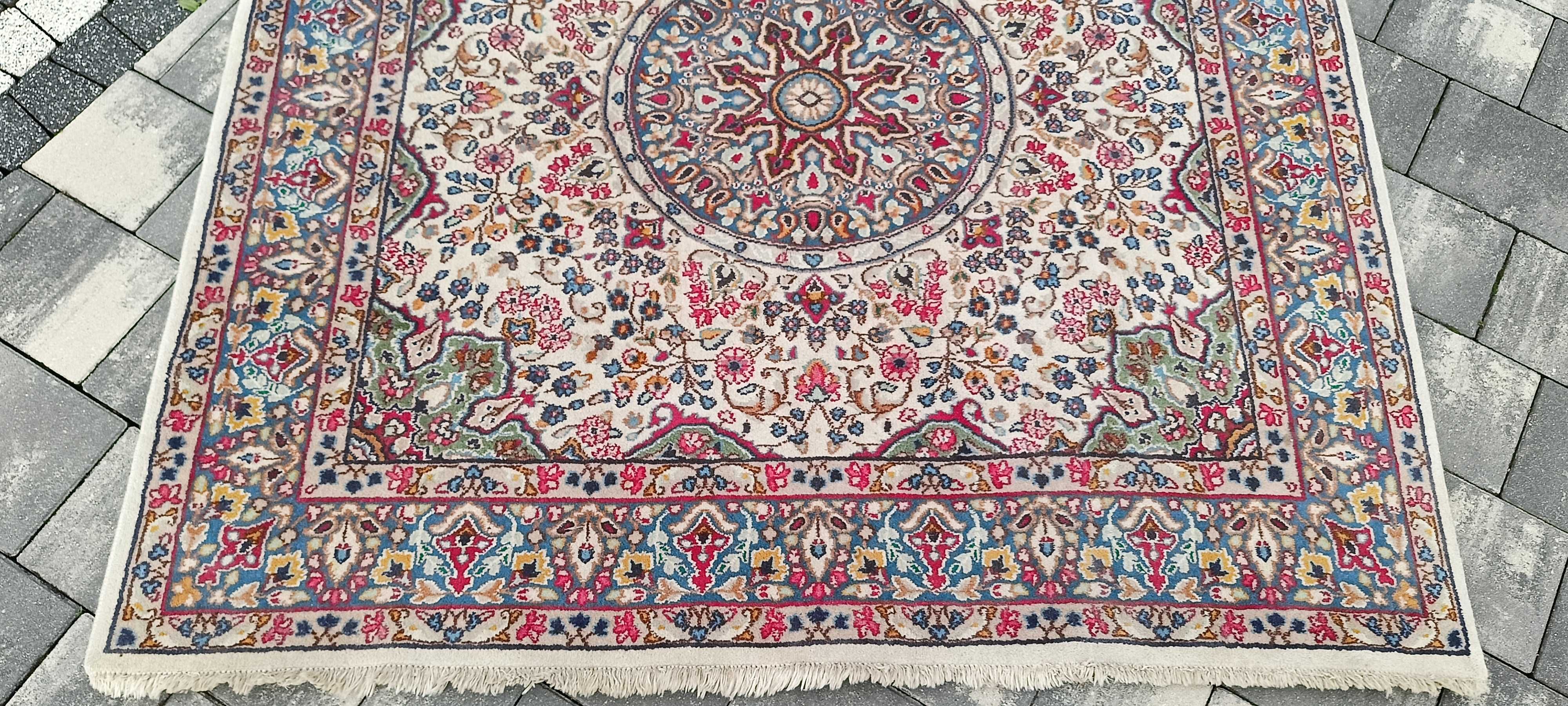 Nain dywan wełniany tkany ręcznie perski 157 x 150 cm wełna IRAN