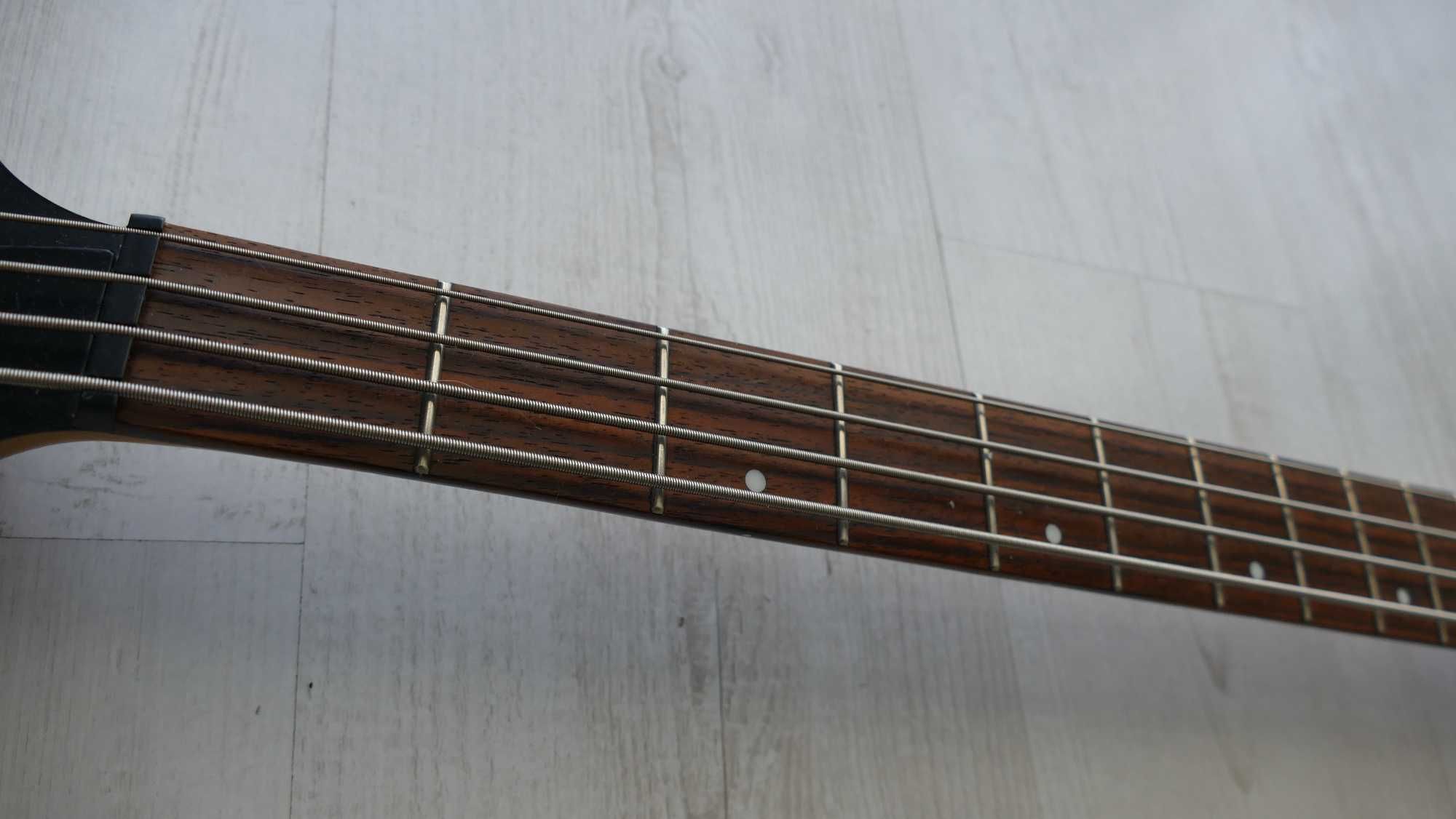 Gitara basowa Cort Action PJ