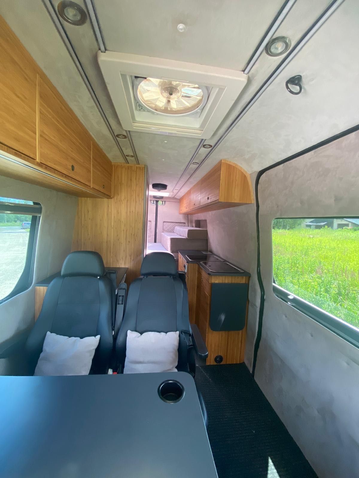 Terenowy MERCEDES Sprinter 4x4 - CAMPER-VAN