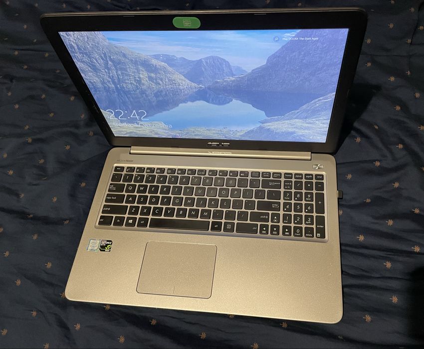 Asus K501UX i7 / 8gb/ ssd 256 gb/ GTX 950M 2GB