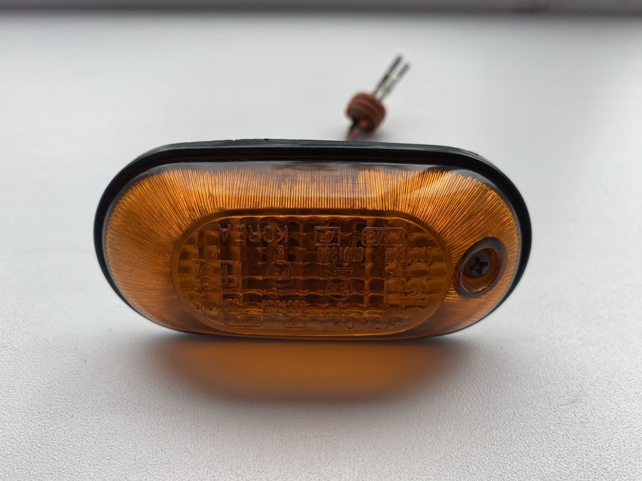 Боковий поворотник крила Hyundai Galloper 1998-2003