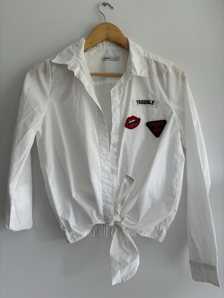 Cropp Biała Koszula Wiązana Naszywki XS S 34 36