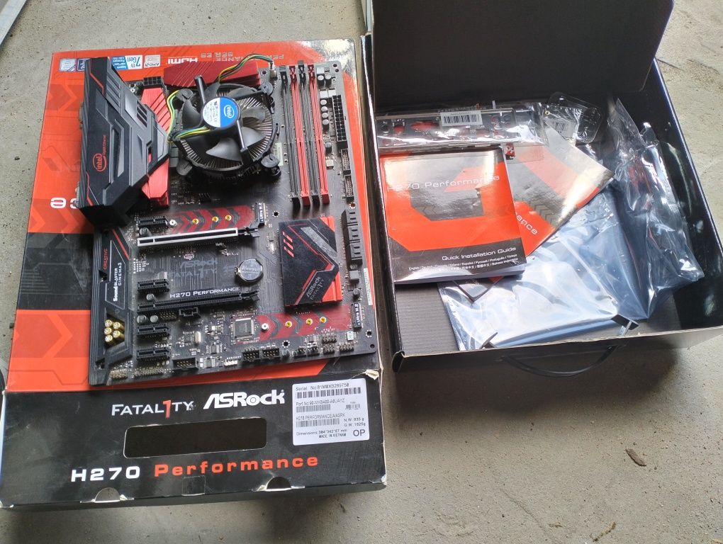 Материнська плата ASRock Fatal1ty H270 Performance + Intel G4600