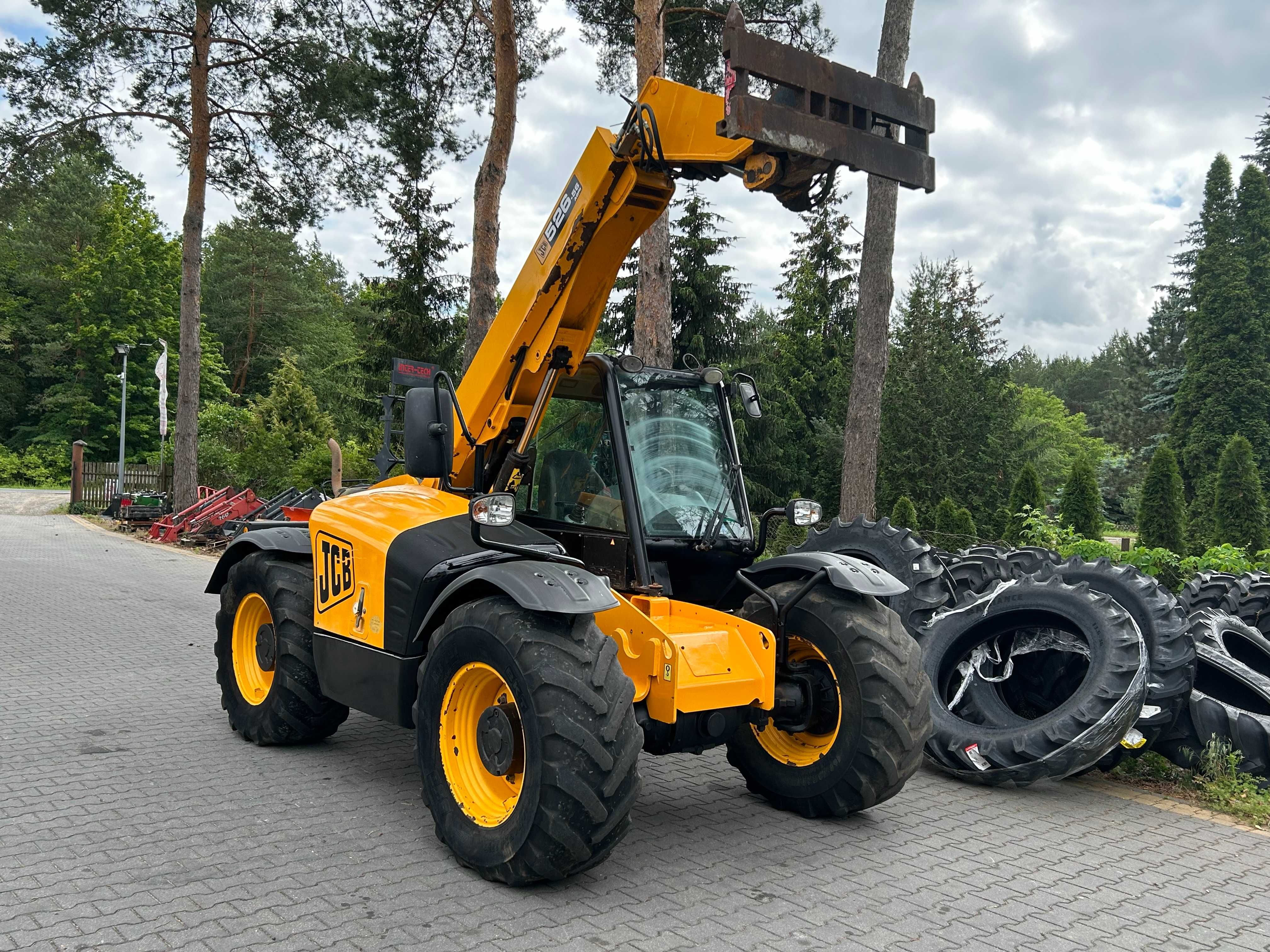 JCB 526-56 Agrii 531-70 Manitou 634 MLT Merlo P32.6