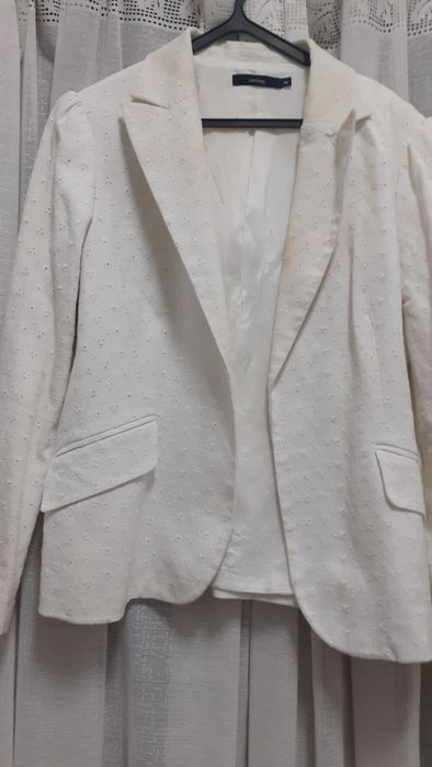 Casaco branco  de  ganga branca  bordada n46 espanhol 42 português