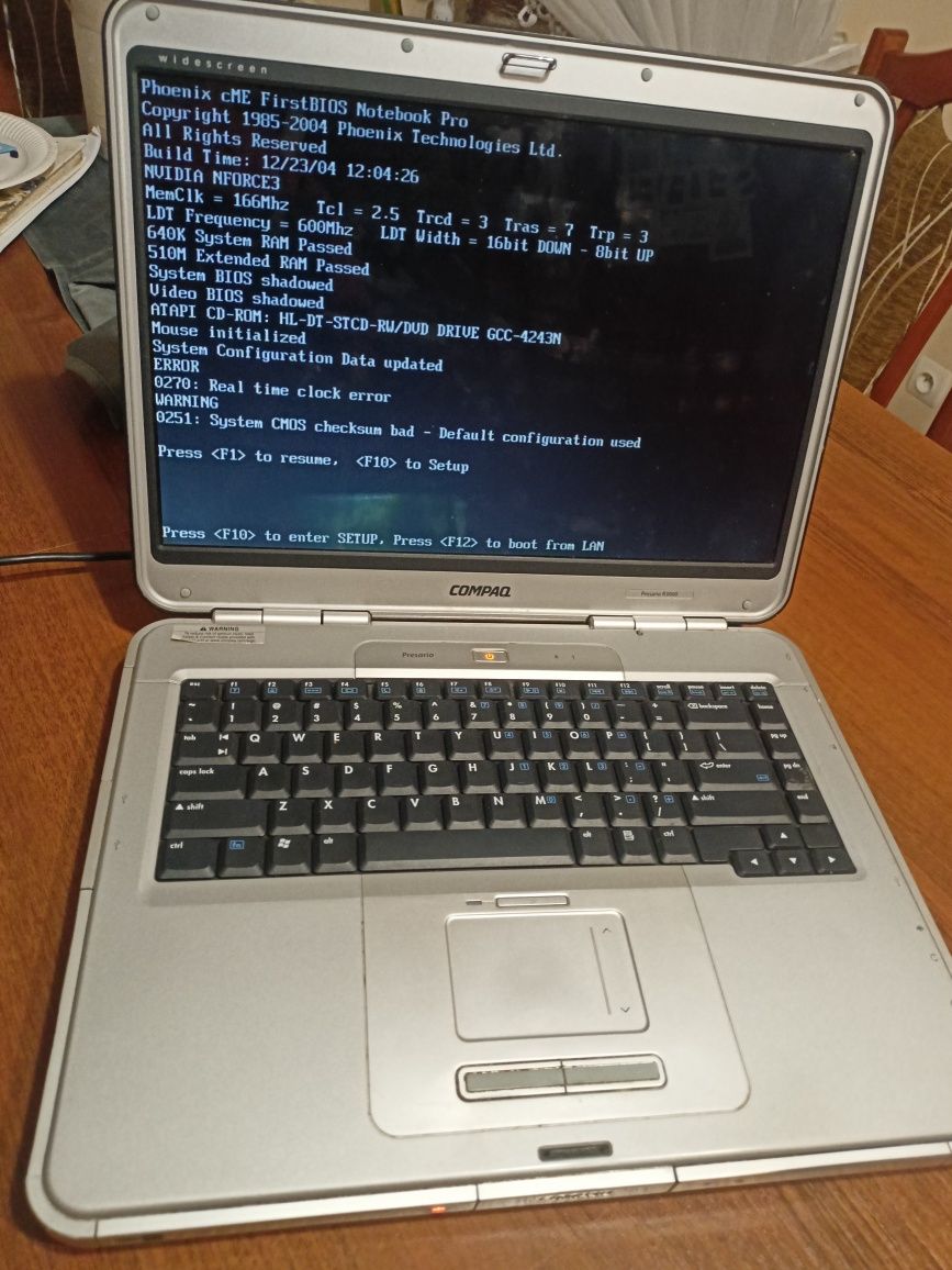 Laptop    Compaq