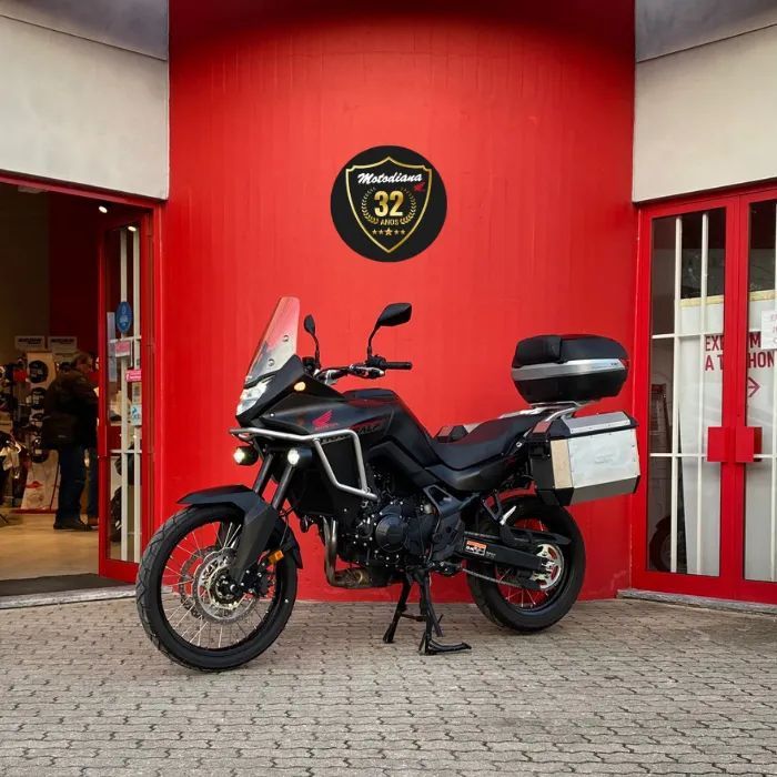Honda Transalp 750 com garantia até 09/2028