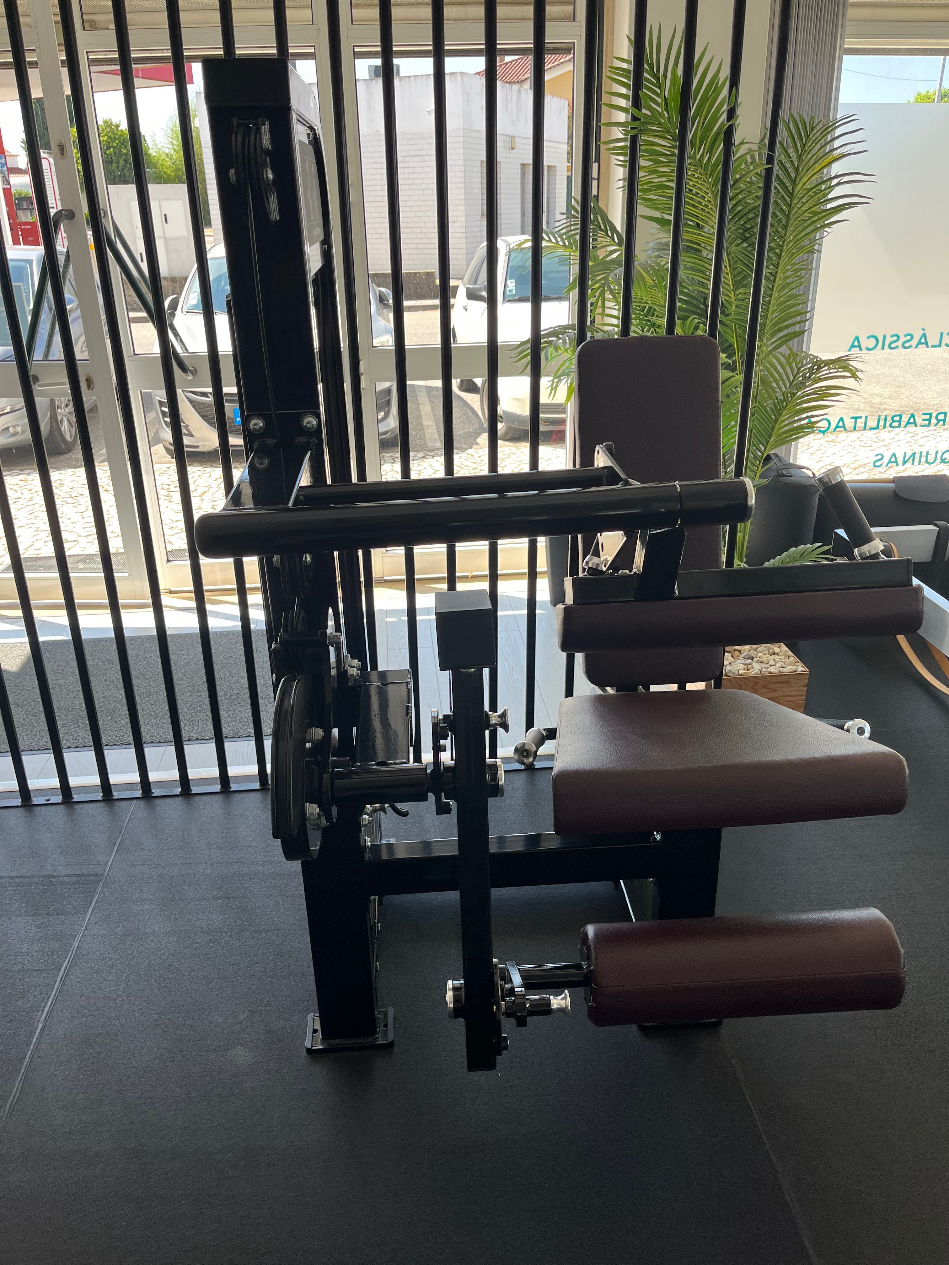 Musculação- Leg Extension + Leg Curl - Como Nova