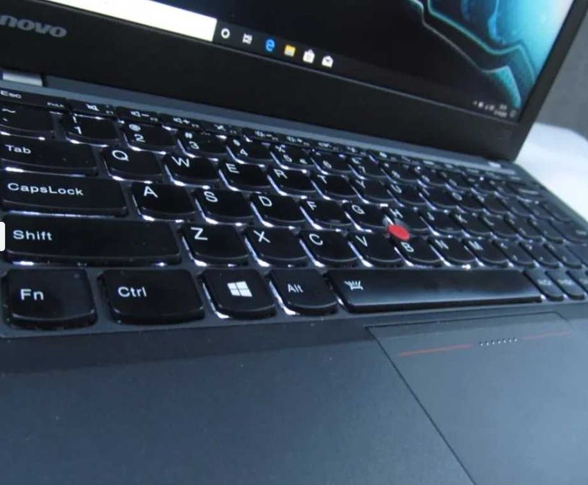 Tani Laptop  Lenovo X250 i5 5200U 8GB dysk SSD 128GB Laptop ThinkPad