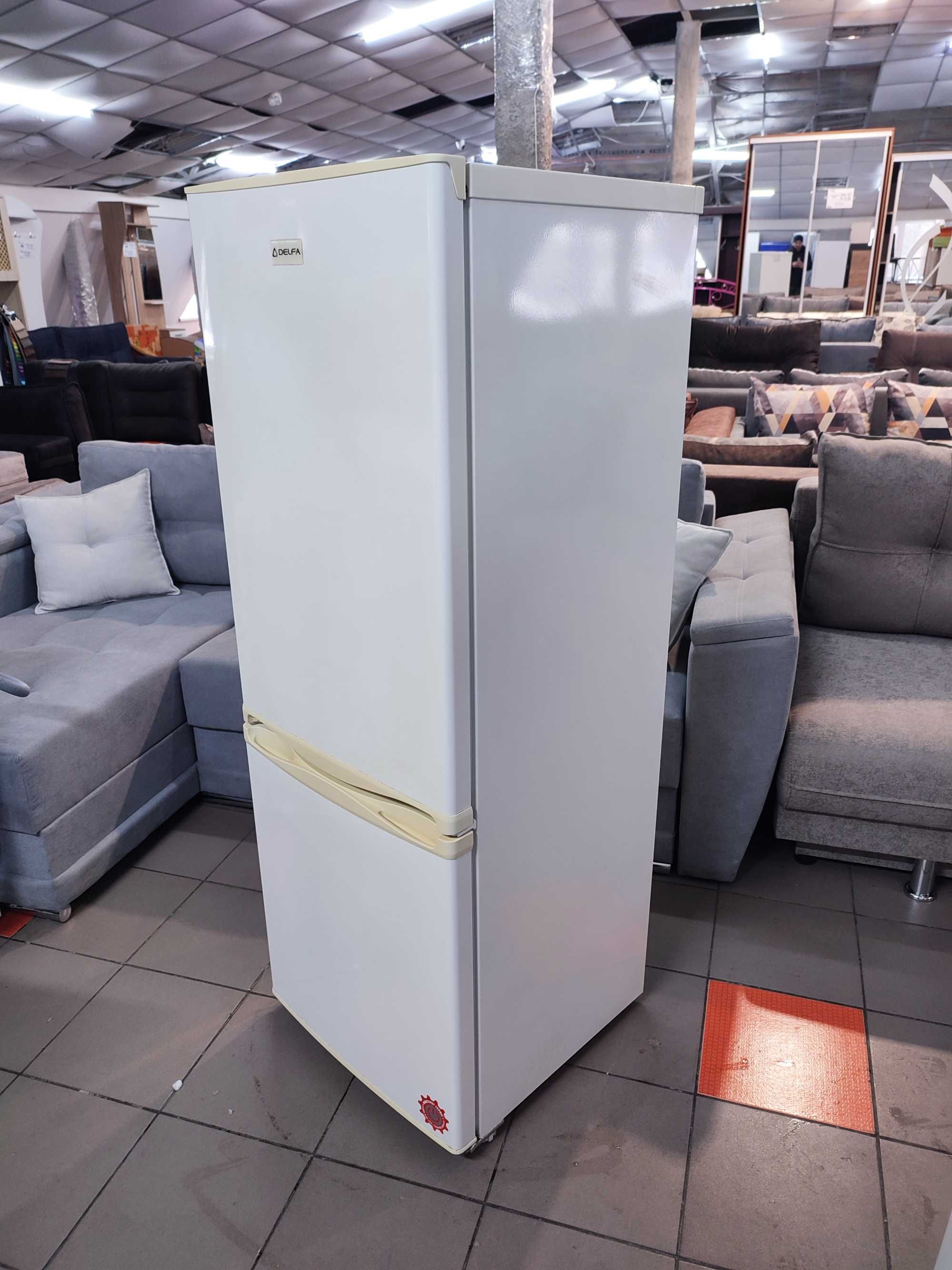 Двокамерний холодильник Delfa