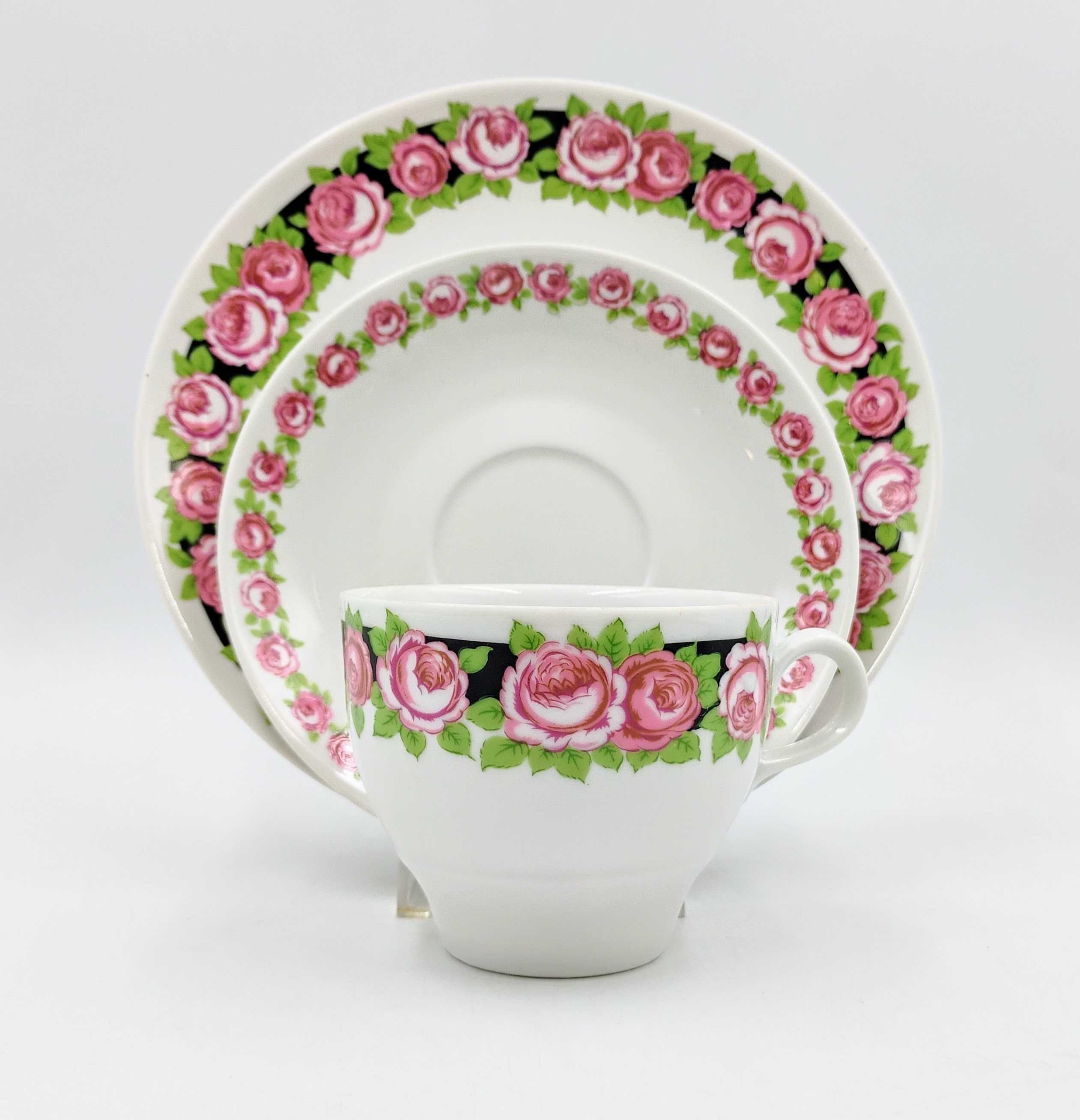 Trio Ilmenau Henneberg róże różyczki filiżanka porcelana retro kwiaty