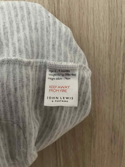 Ogrodniczki biało szare paski dla dziecka 6-9 miesięcy na lato 68/74