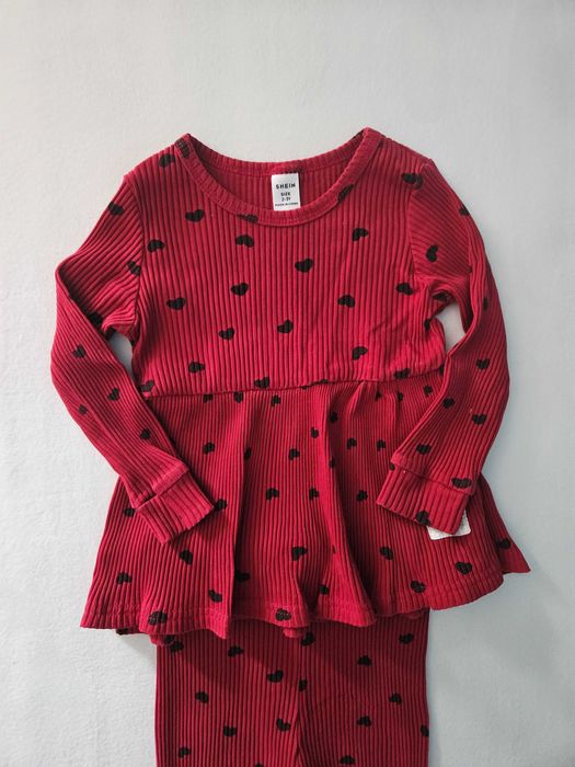 Bordowy komplet w serduszka 92