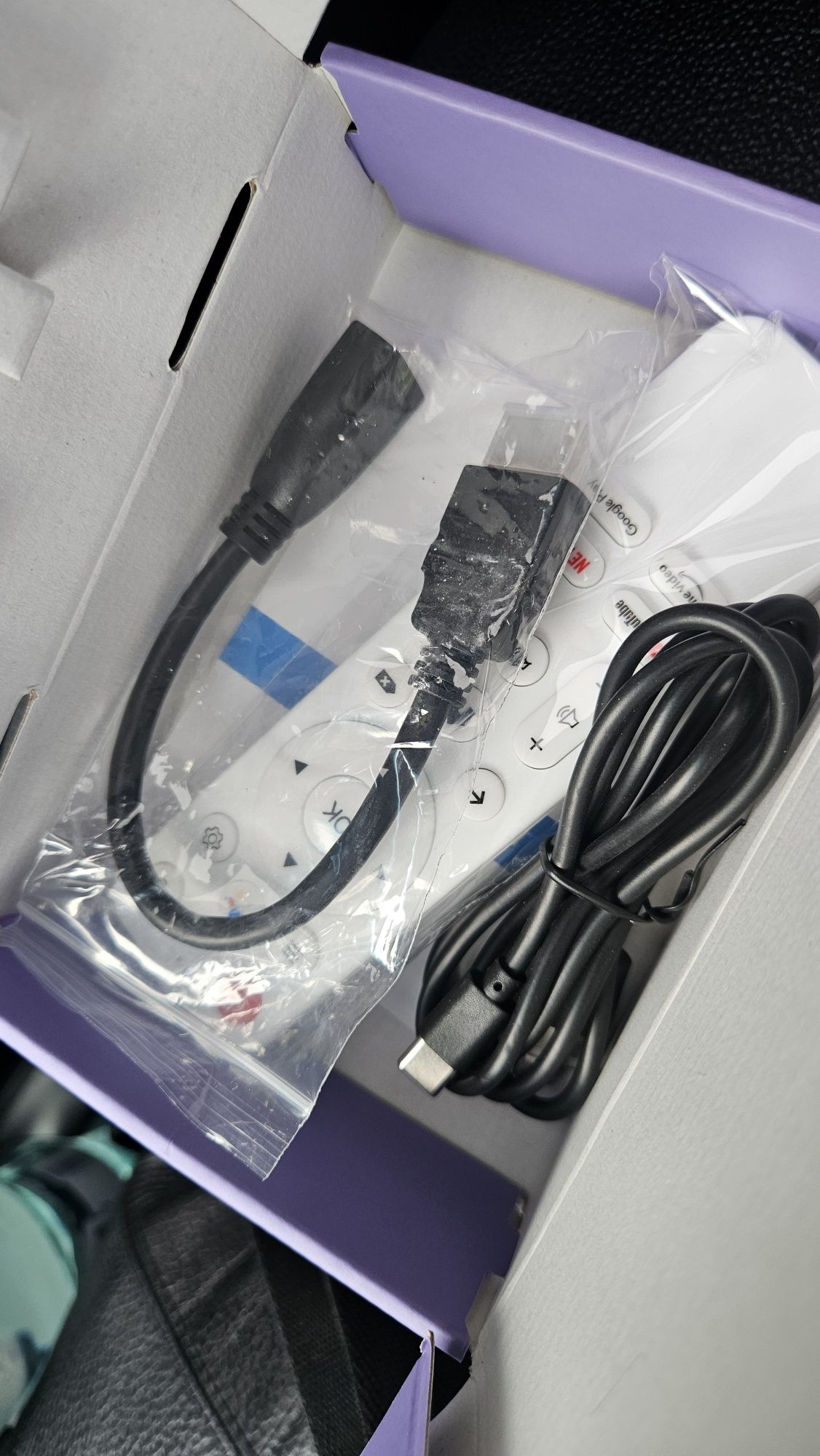 Смарт ТВ приставка H96 MAX H313 Mini 2/16 Гб Smart TV Stick Android 14
