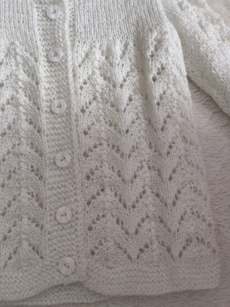 Sweter dziewczęcy