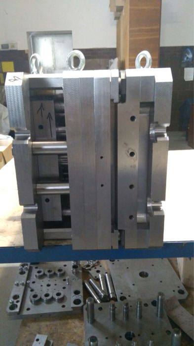 Прес Форма для лиття кришки 38мм з прокладкою