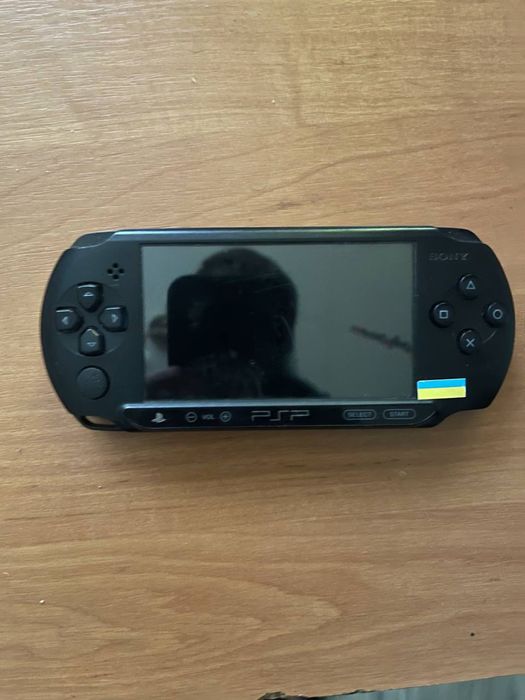 Портативна Sony Playstation