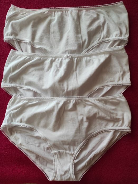 Качественные женские трусы   MarksSpenser  р. 44,  50 Англия