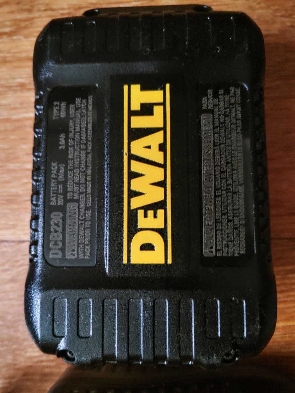 Аккумуляторный шуруповерт-ударная дрель Dewalt DCD799 20V