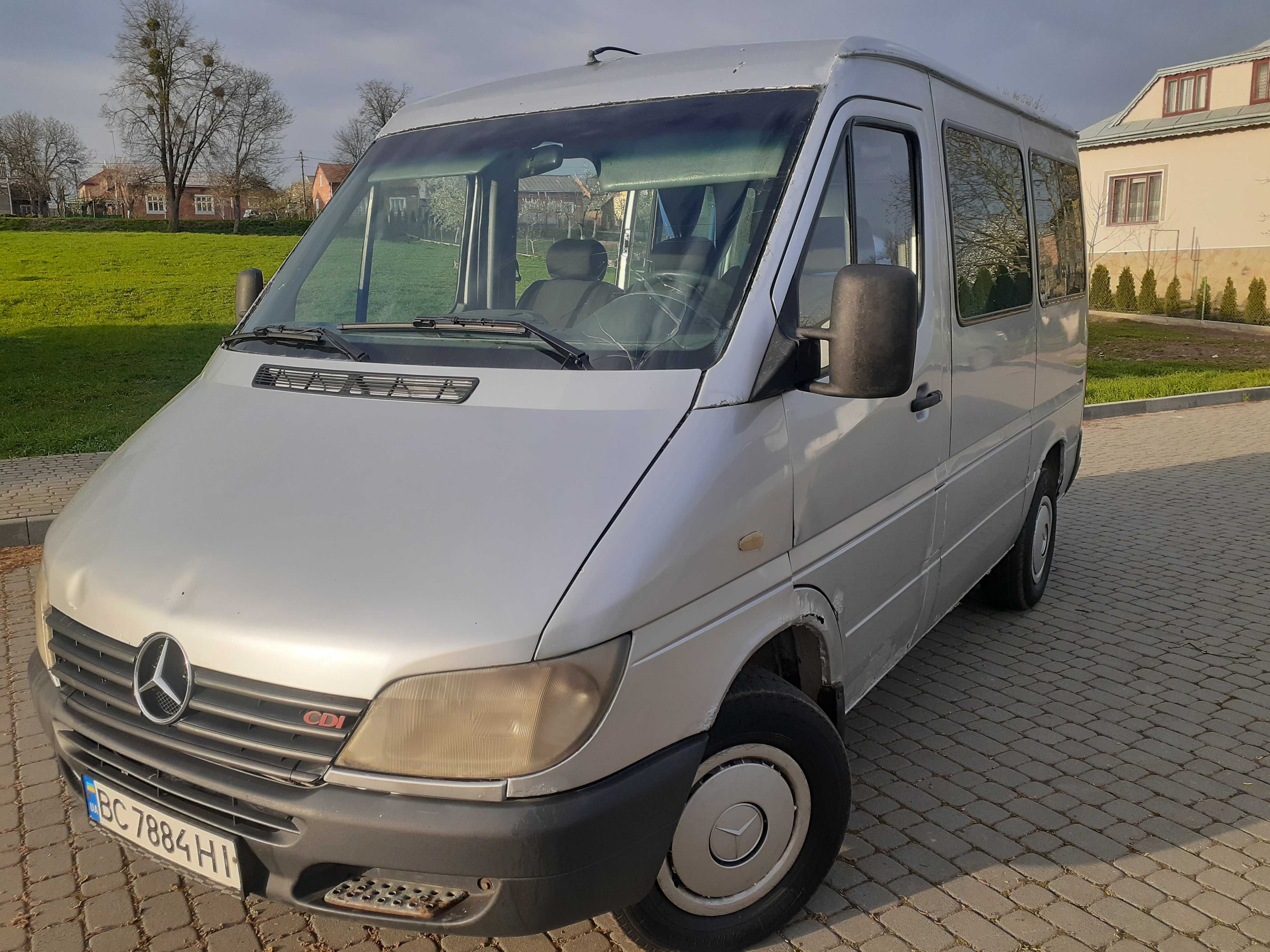 Продам МЕРСЕДЕС Спрінтер 2.2 цді, бус пасажир 9місць ЛЬВІВ SPRINTER