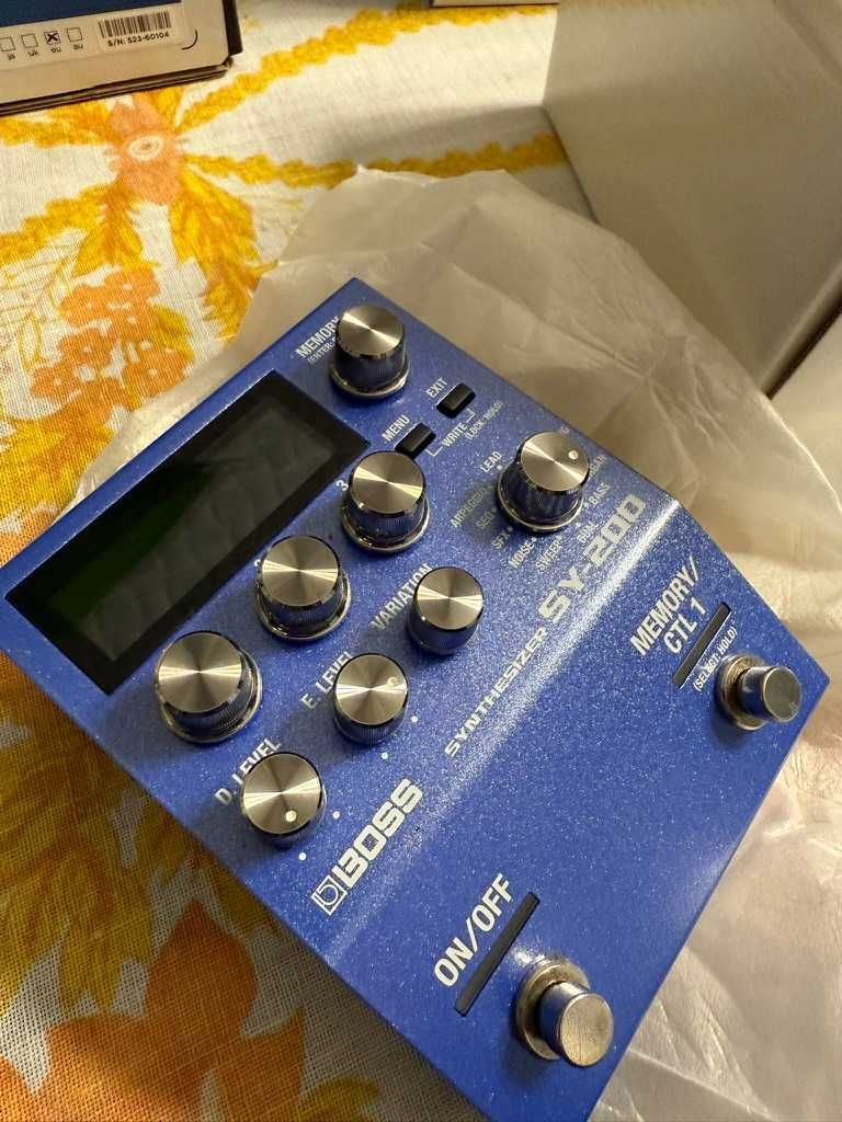 BOSS Synthetizer SY-200 - nowy