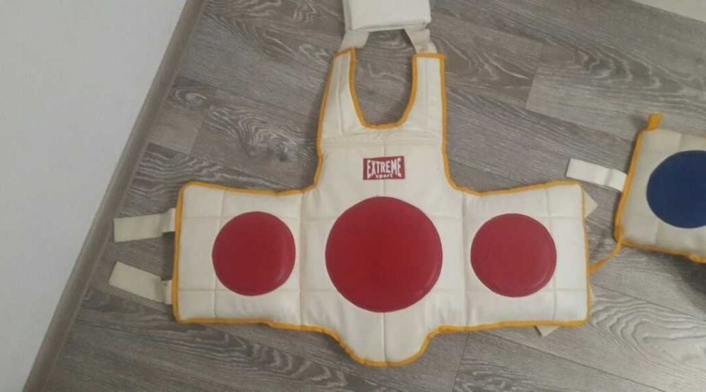 Захист корпусу для бойових мистецтв