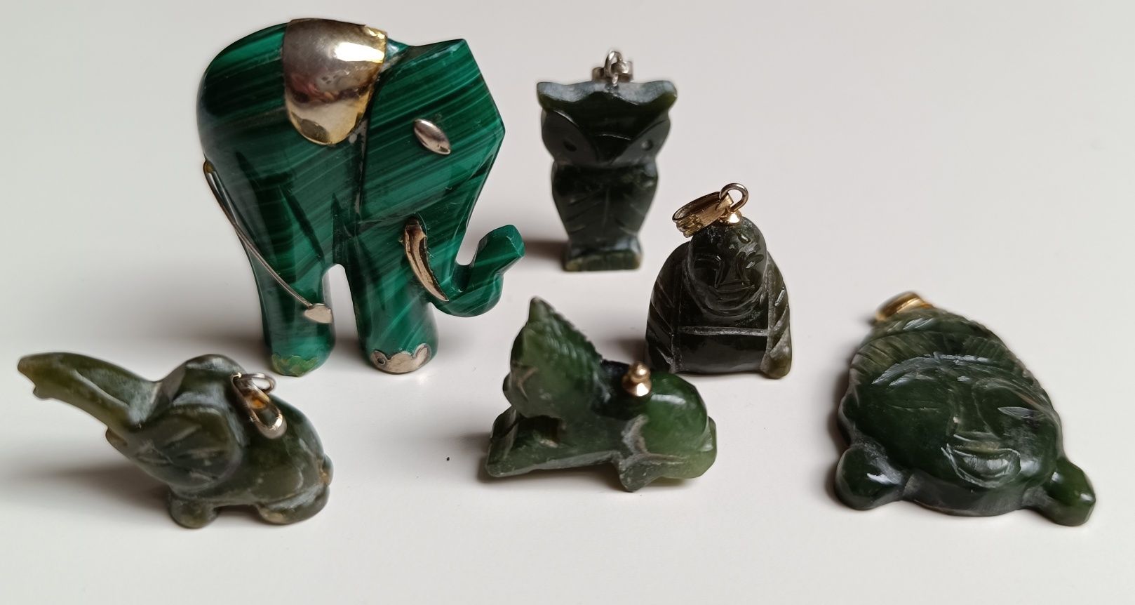Conjunto de pingentes em Jade