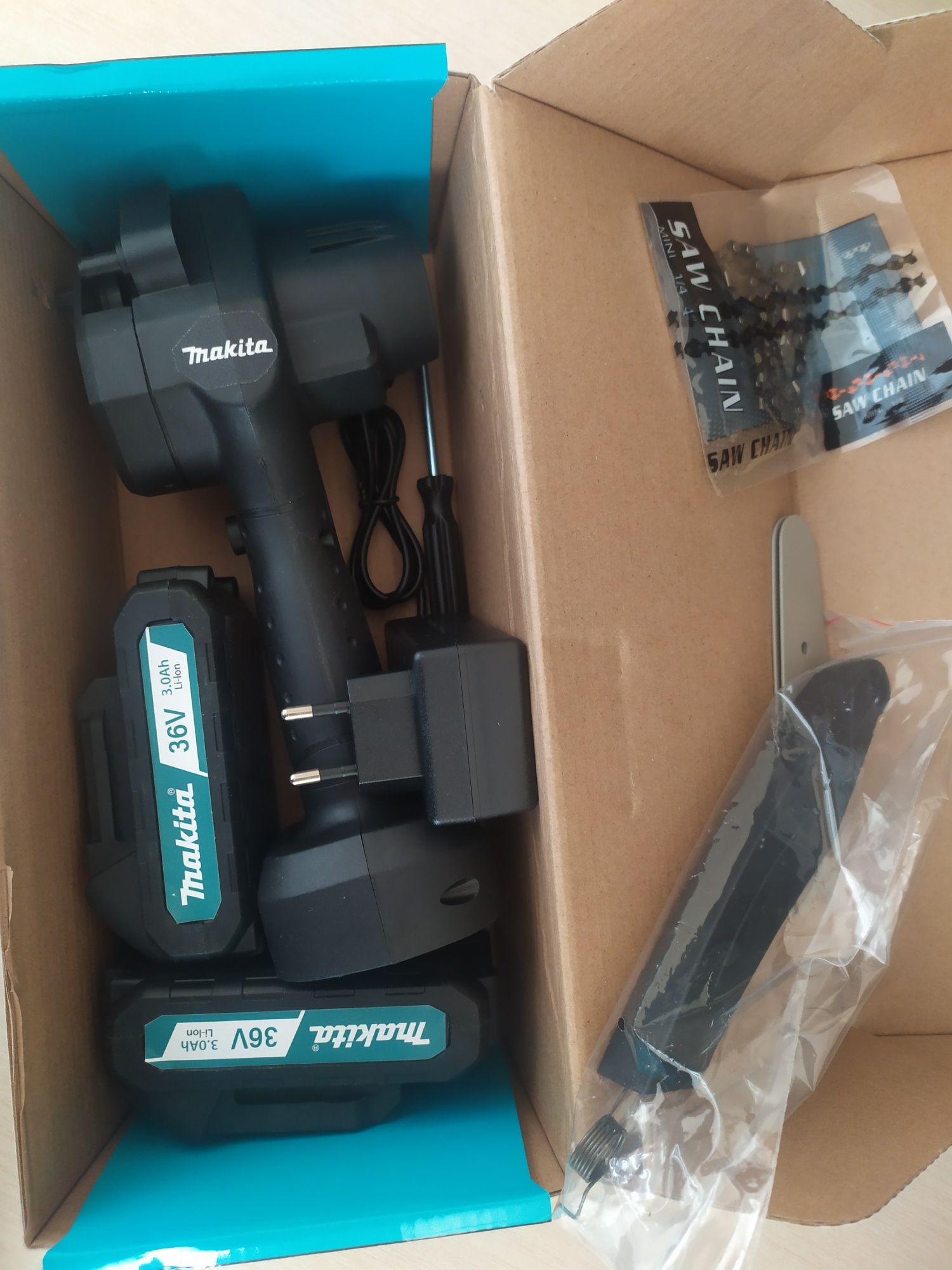 Міні-пила makita 8 дюймів акумуляторна duc155h 2000x krafttec