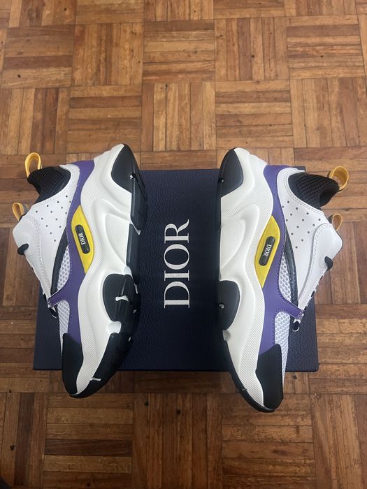 Dior B22 na caixa nunca usado