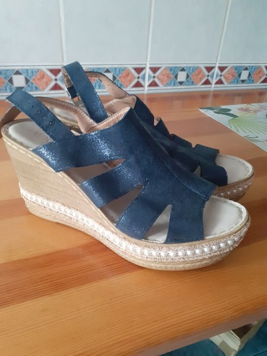 Sandały Lasocki na koturnie roz. 39