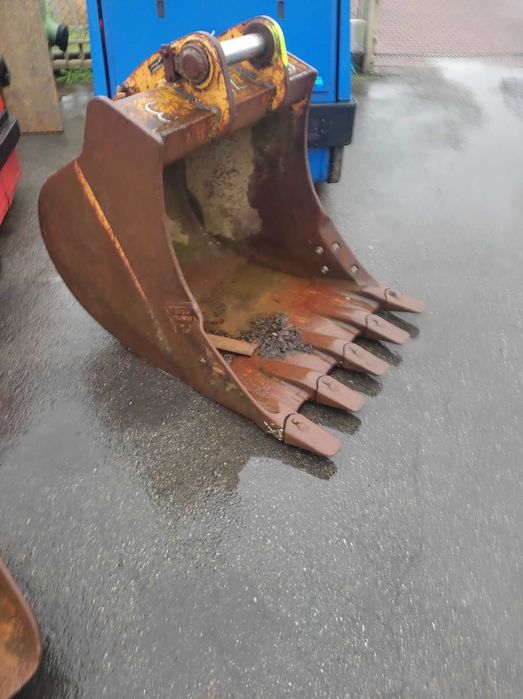 Łyżki do koparek, ładowarek, skarpówki