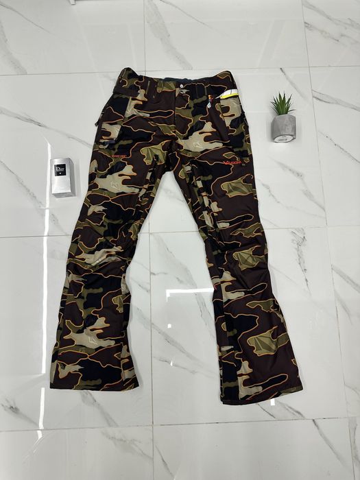 Volcom V-Bird Gore-Tex Snowboard Pants M оригінал (камуфляж)