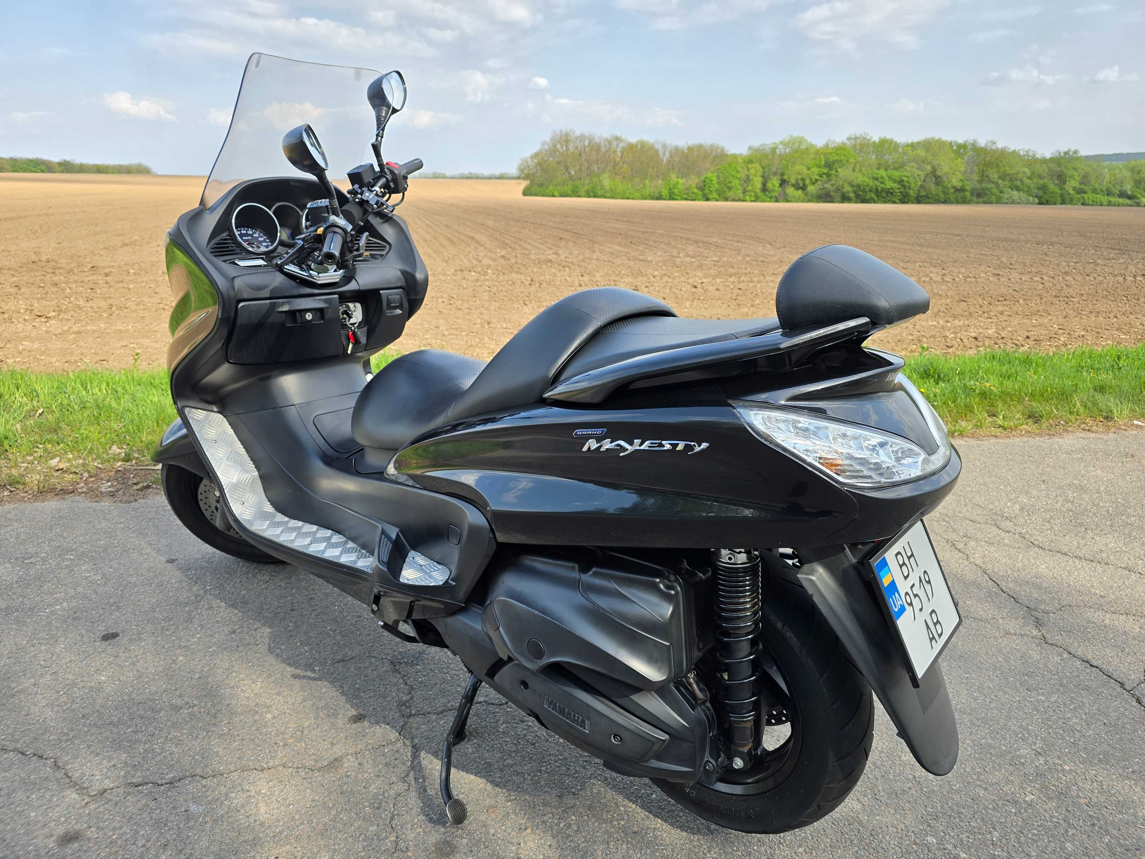 Yamaha Majesty 400 GRANT 2013