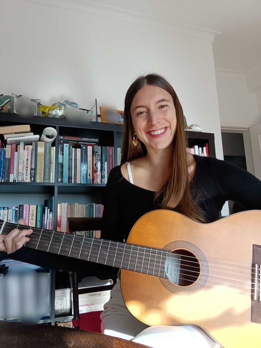 Aulas de guitarra- nível iniciado e intermédio