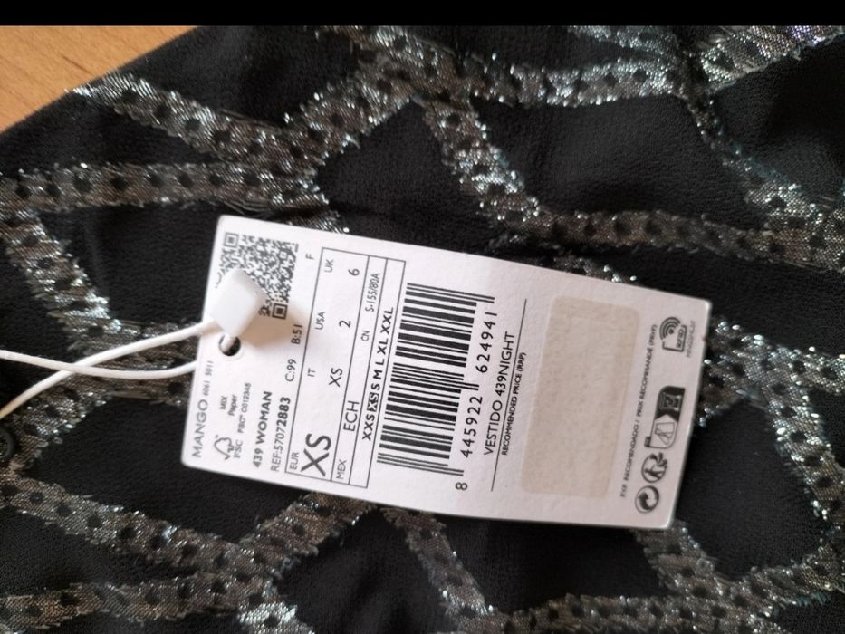 Vestido de festa preto e prateado Mango