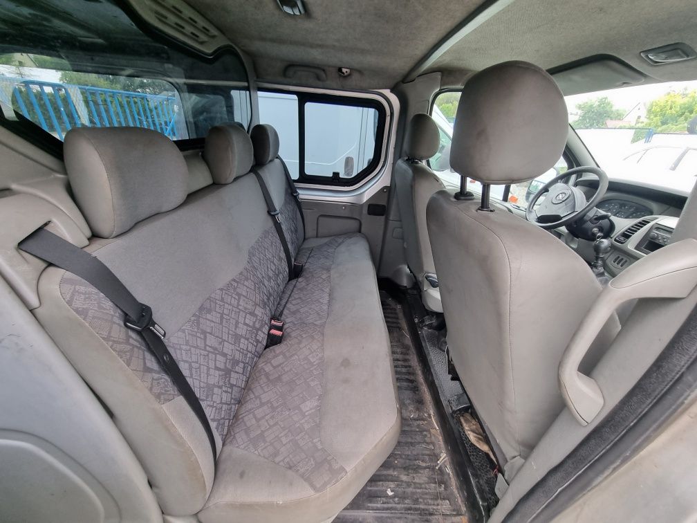 Opel Vivaro *6 osobowy*1.9 100km*6biegów2003*USZKODZONY*