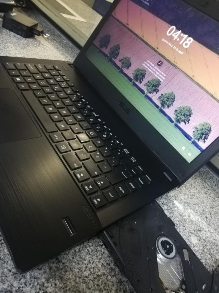Vendo este computador