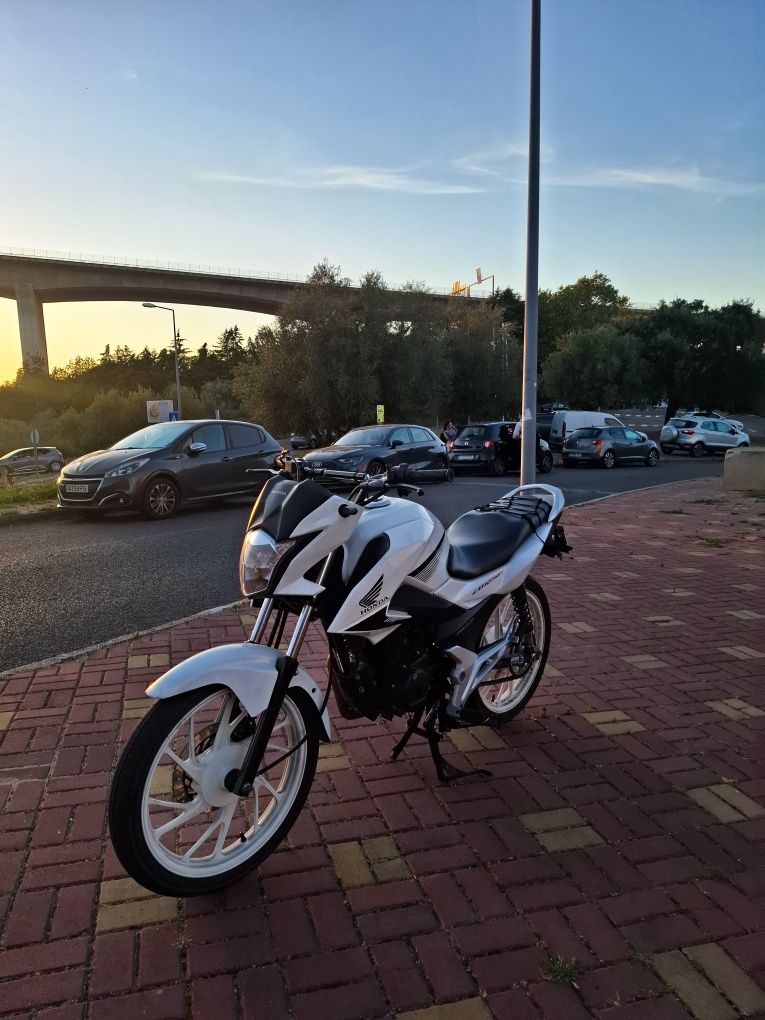 Honda cb125f 2018