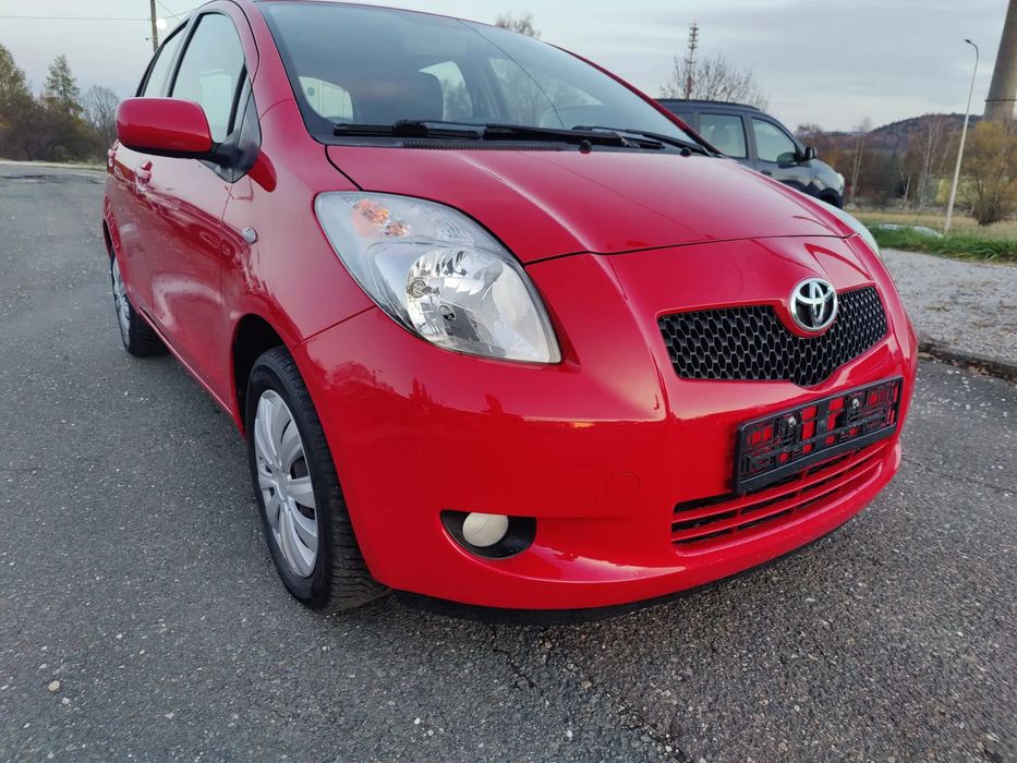 Toyota Yaris 1.3_Klima_Elektryka