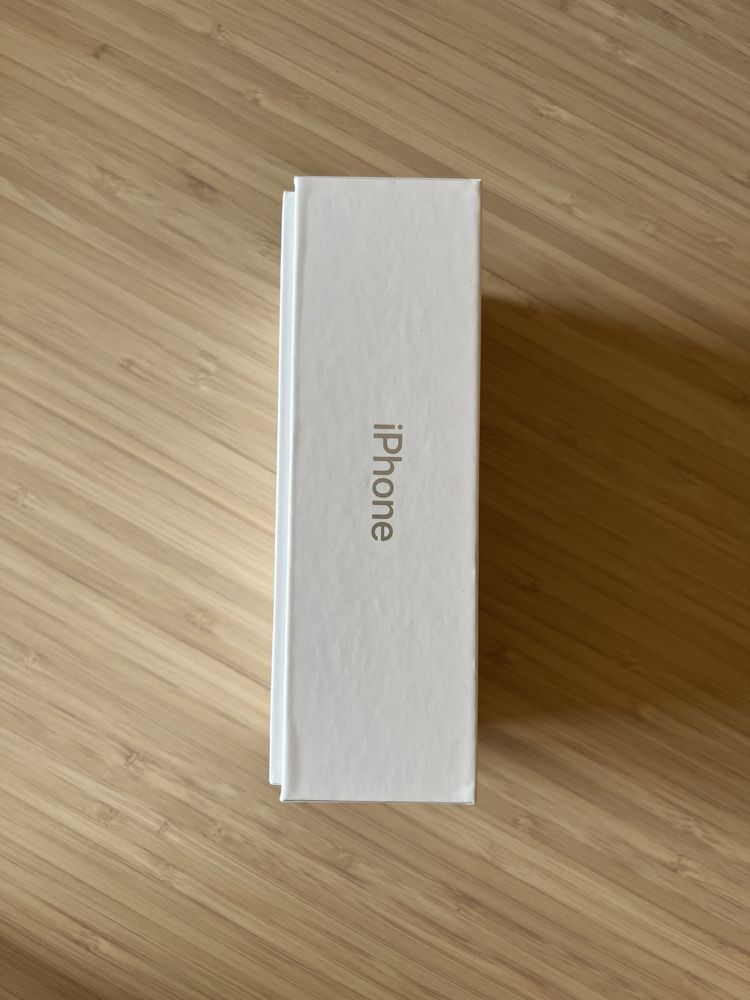 Iphone 11 praticamente novo