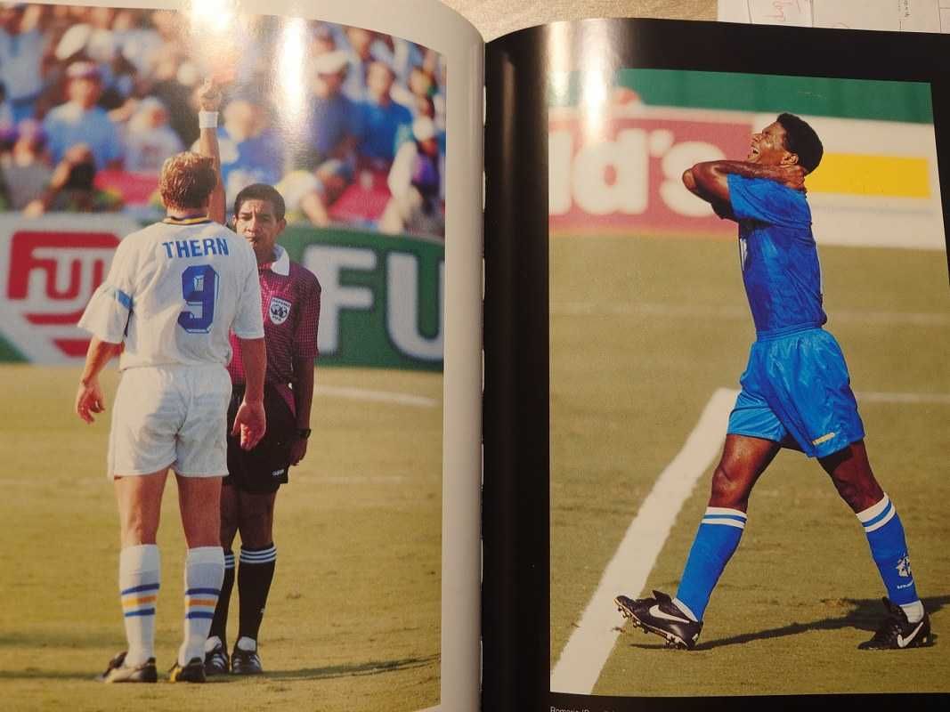 Książka Biało Czerwoni Legia GiA Album World Cup Italia 90