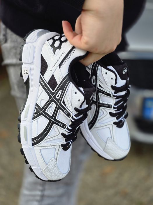 Жіночі зимові термо кросівки Asics gel kahana 8