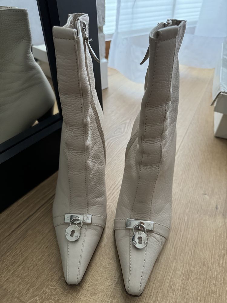 Casadei nowe 37 naturalna skóra