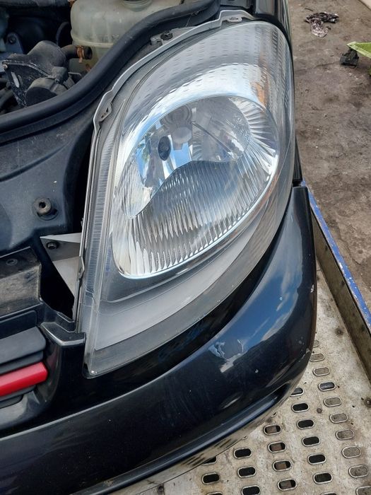 Renault trafic vivaro lampa lewa przód wersja 01-06 rok
